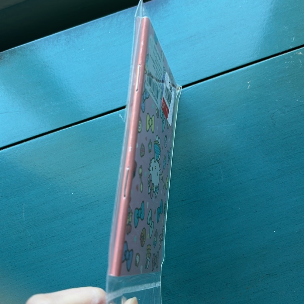 Hello Kitty Mini Notebook - Picture 5 of 5